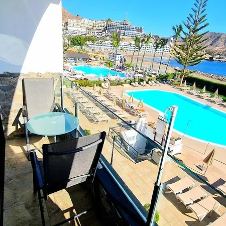 Ocean Front With Heated Pool
