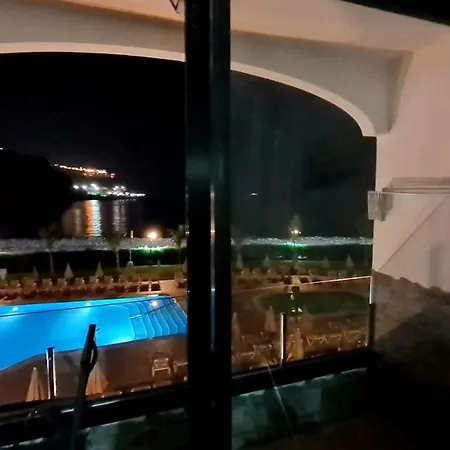 Ocean Front With Heated Pool *