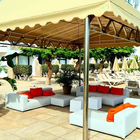 Ocean Breeze Oasis: Deluxe Beachfront Retreat With Stunning Views Playa Del Cura (Gran Canaria)