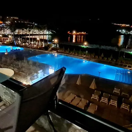 Ocean Breeze Oasis: Deluxe Beachfront Retreat With Stunning Views Playa Del Cura (Gran Canaria)