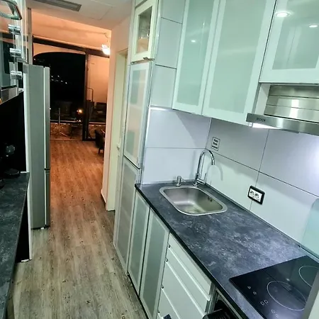 Ocean Breeze Oasis: Deluxe Beachfront Retreat With Stunning Views Playa Del Cura (Gran Canaria)