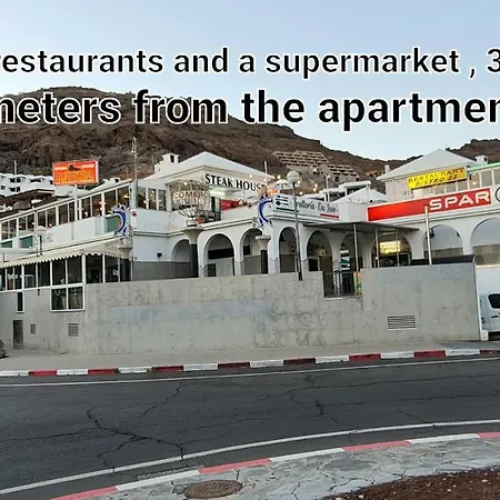 Apartment Ocean Breeze Oasis: Deluxe Beachfront Retreat With Stunning Views Playa Del Cura (Gran Canaria)