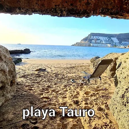 Apartment Ocean Breeze Oasis: Deluxe Beachfront Retreat With Stunning Views Playa Del Cura (Gran Canaria)