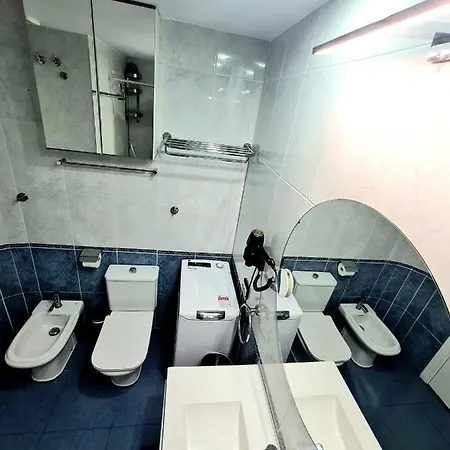 Apartment Oceanfront Deluxe-45m,heated Pools,2aircondition, 2tv-65