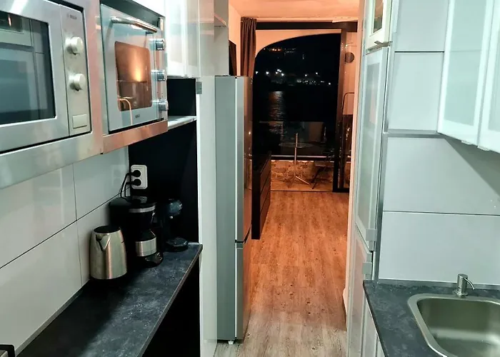 Oceanfront Deluxe-45m,heated Pools,2aircondition, 2tv-65