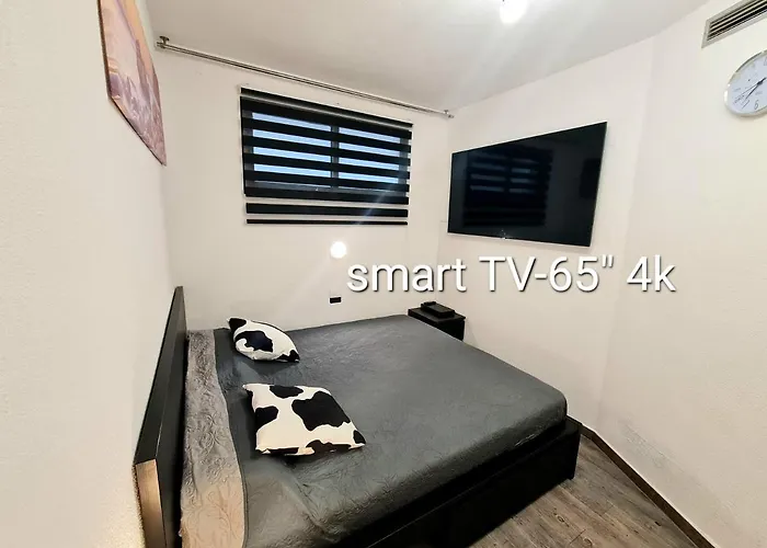 Oceanfront Deluxe-45m,heated Pools,2aircondition, 2tv-65