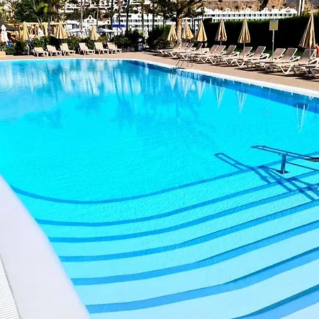 Ocean Front With Heated Pool 公寓 *
